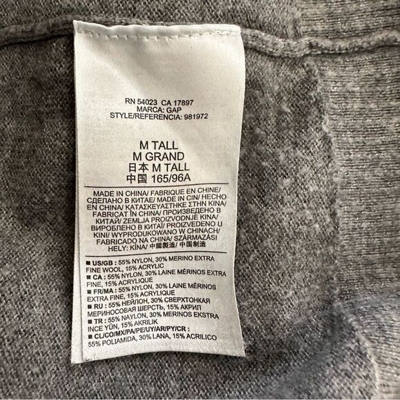 GAP gray button down cardigan size M - Picture 5 of 9